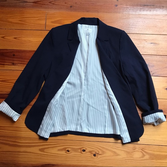 Chaus Navy One-Button Blazer, EUC, 12 - Picture 9 of 12